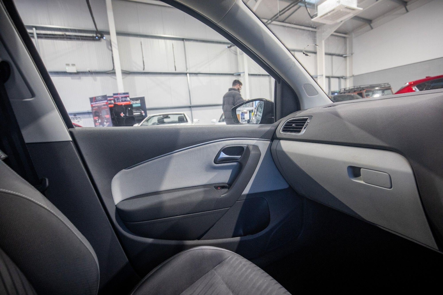 Used Volkswagen Polo 2015 for sale - 78006428: Photo 30