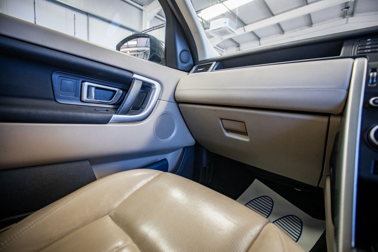 Used Land Rover Discovery Sport for sale - 78062744: Photo 26