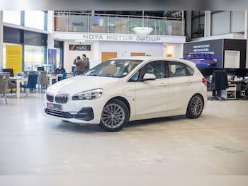 2018 (18) - 225xe Luxury 5dr Auto