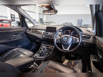 Used BMW 2 Series 2018 for sale - 76825231: Photo