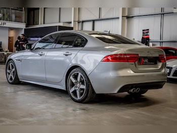 Used Jaguar XE 2017 for sale - 78287686: Photo