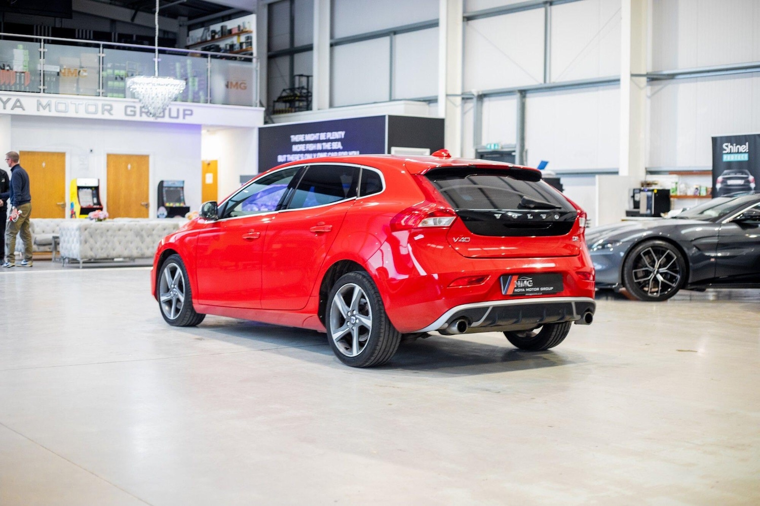 Used Volvo V40 2016 for sale - 76825227: Photo 32