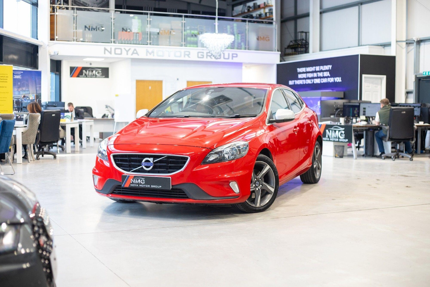 Used Volvo V40 2016 for sale - 76825227: Photo 6