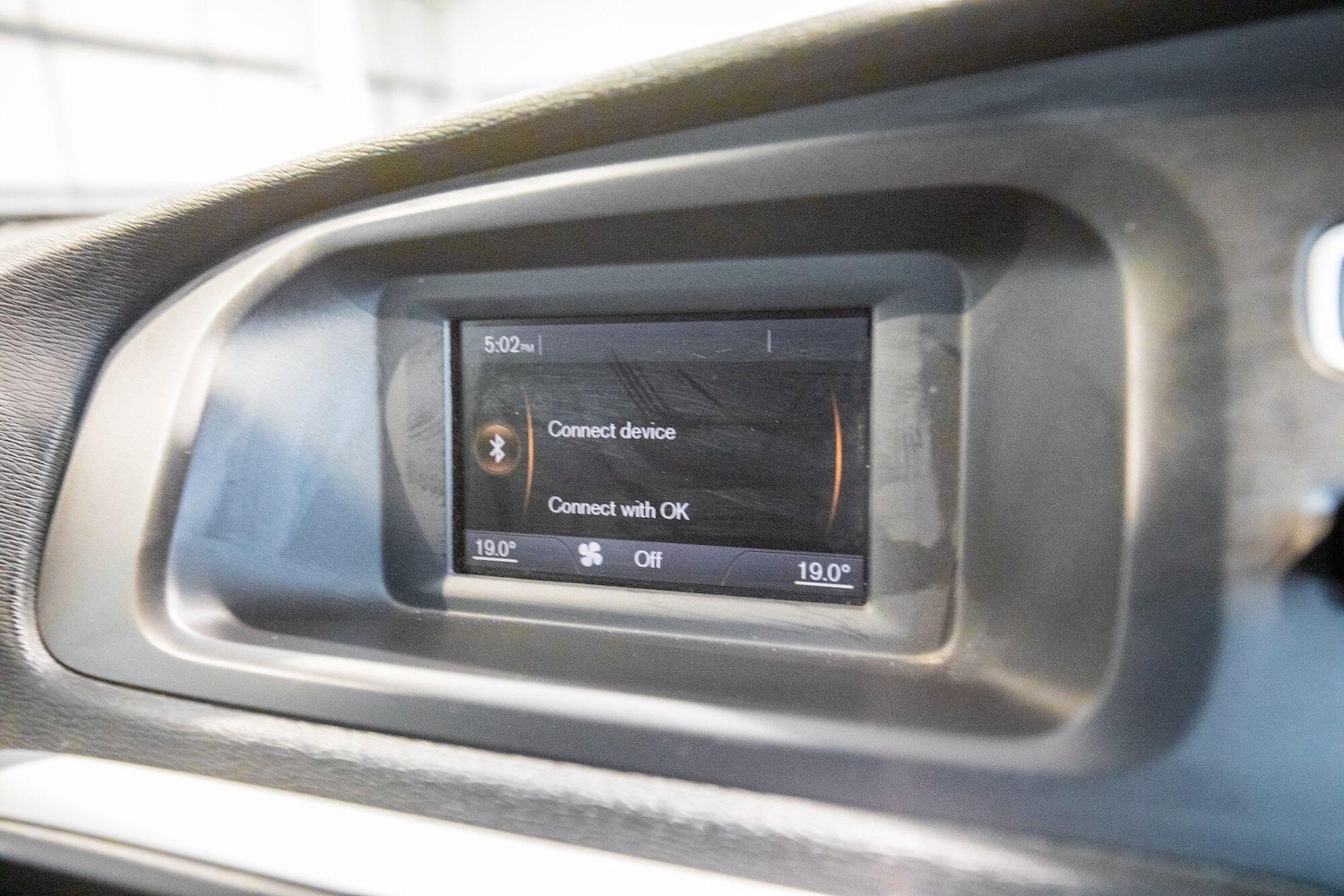 Used Volvo V40 2016 for sale - 76825227: Photo 65