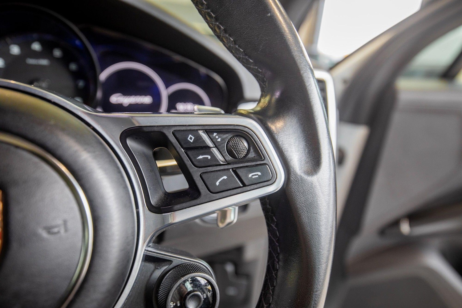 Used Porsche Cayenne for sale - 76824373: Photo 19