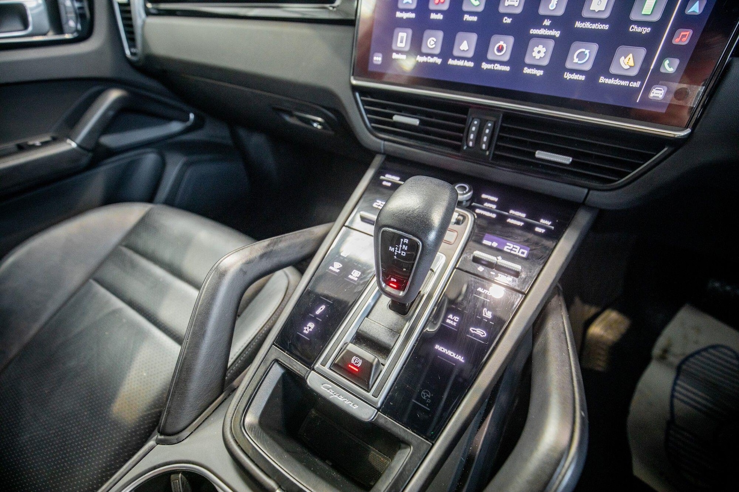 Used Porsche Cayenne for sale - 76824373: Photo 32