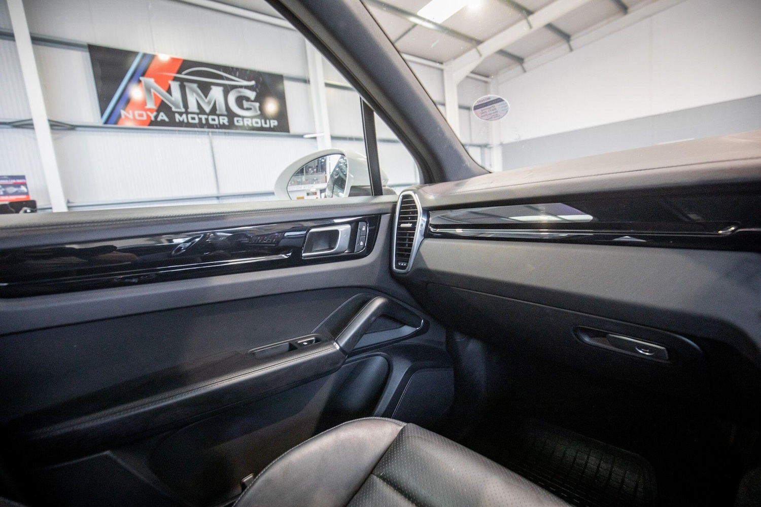 Used Porsche Cayenne for sale - 76824373: Photo 41