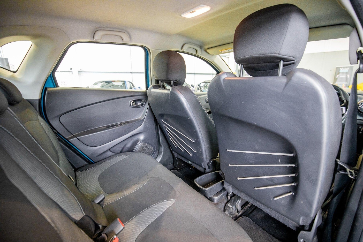 Used Renault Captur for sale - 76824302: Photo 12