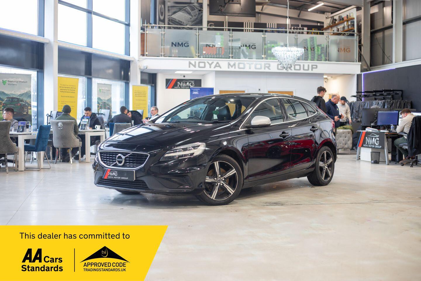 Used Volvo V40 2016 for sale - 77645693: Photo 1