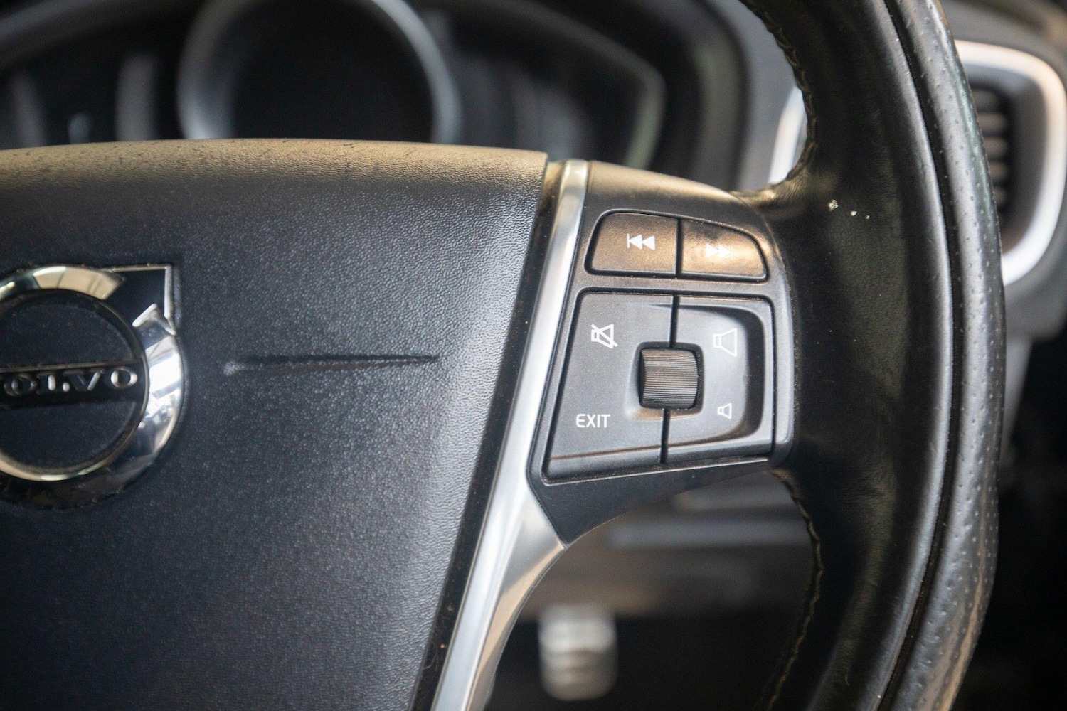 Used Volvo V40 2016 for sale - 77645693: Photo 21