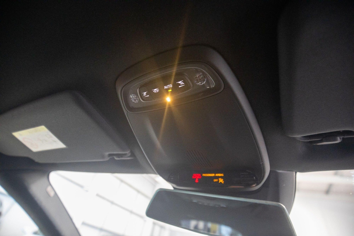 Used Volvo V40 2016 for sale - 77645693: Photo 31