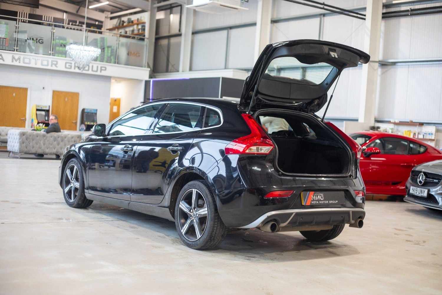 Used Volvo V40 2016 for sale - 77645693: Photo 37