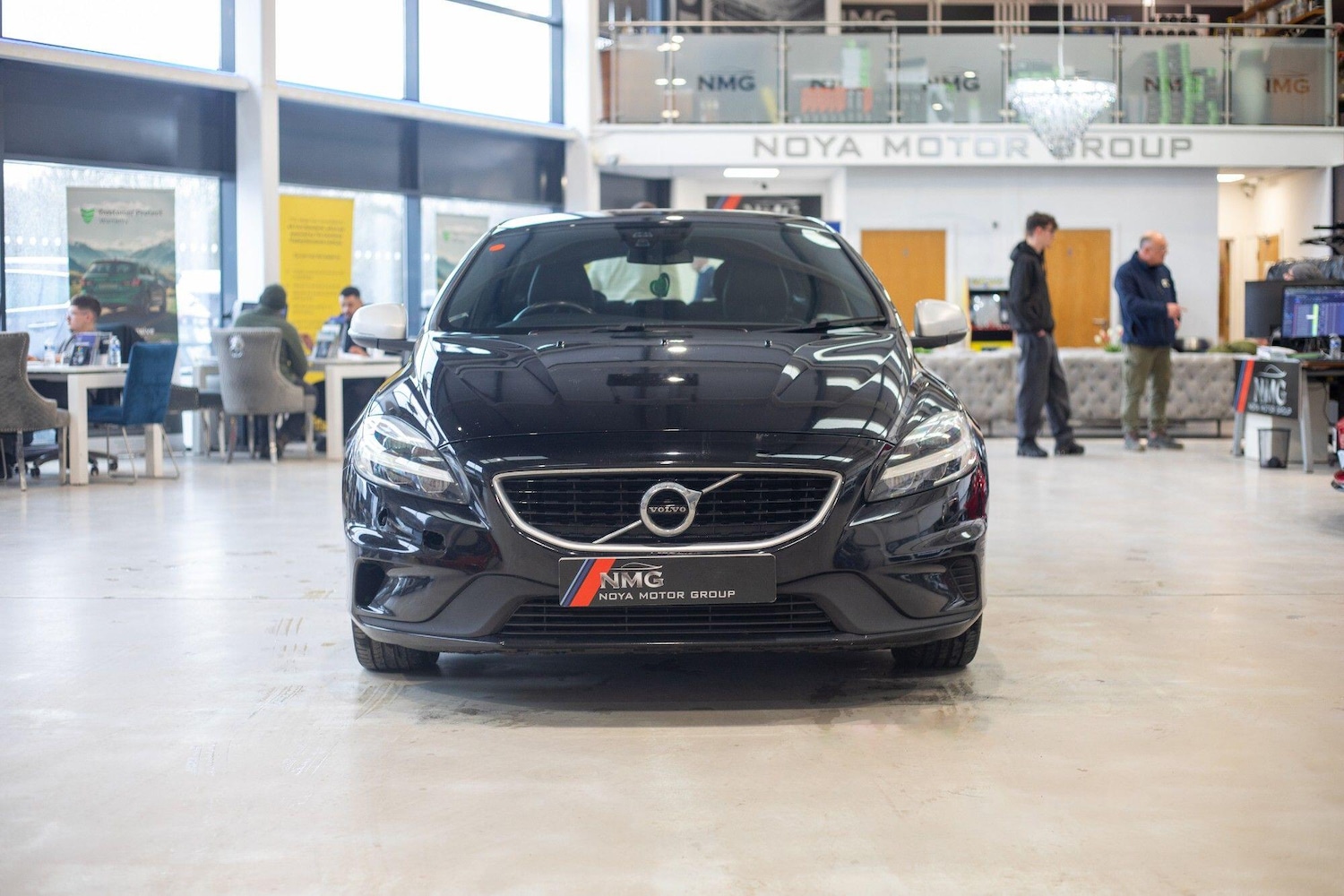 Used Volvo V40 2016 for sale - 77645693: Photo 8