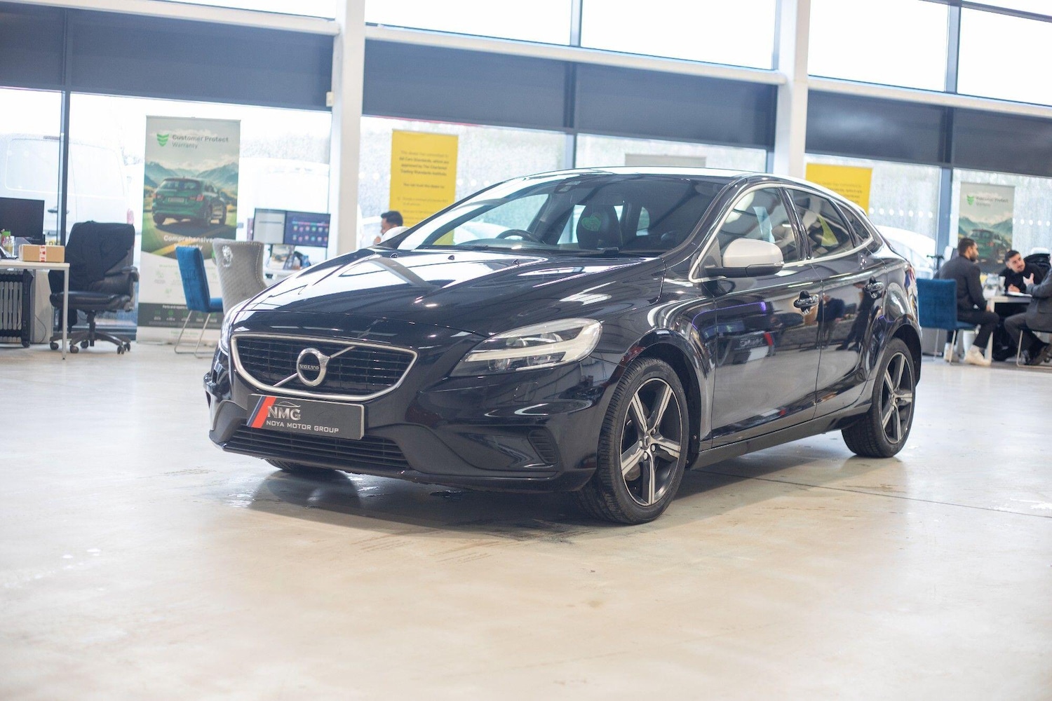 Used Volvo V40 2016 for sale - 77645693: Photo 9
