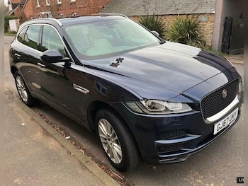 Used Jaguar F-Pace 2017 for sale - 76825162: Photo