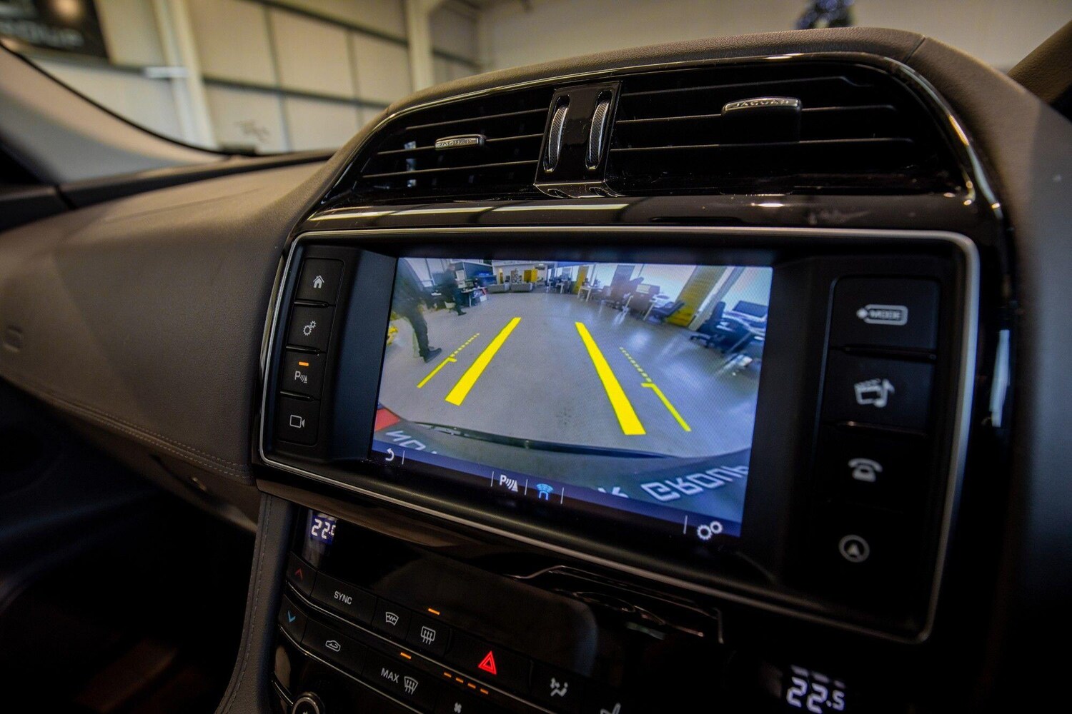 Used Jaguar F-Pace 2017 for sale - 76825162: Photo 24