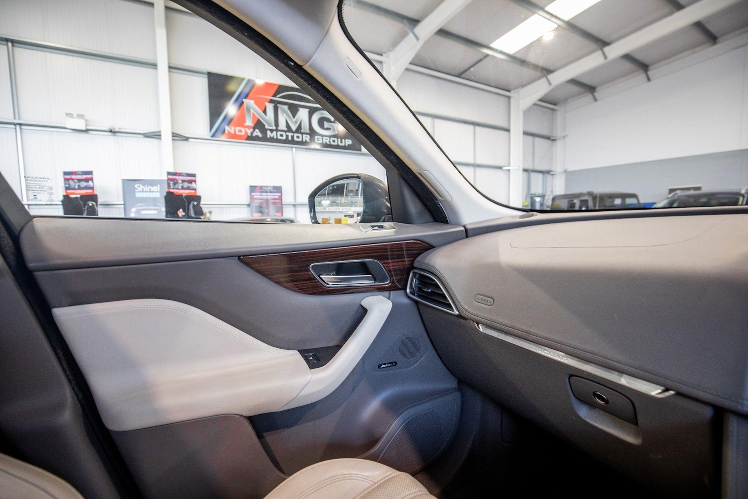 Used Jaguar F-Pace 2017 for sale - 76825162: Photo 31