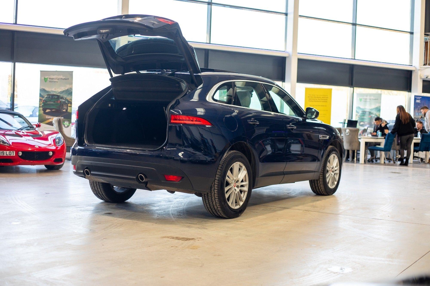 Used Jaguar F-Pace 2017 for sale - 76825162: Photo 39