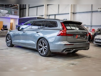 Used Volvo V60 2019 for sale - 78287478: Photo