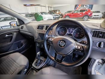 Used Volkswagen Polo 2017 for sale - 79690648: Photo