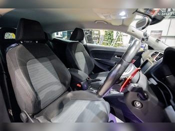 Used Volkswagen Scirocco 2011 for sale - 76825149: Photo