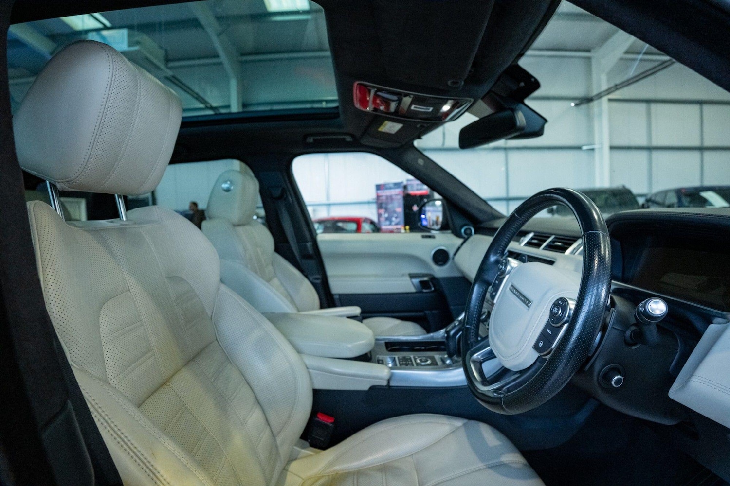 Used Land Rover Range Rover Sport 2016 for sale - 77982246: Photo 3