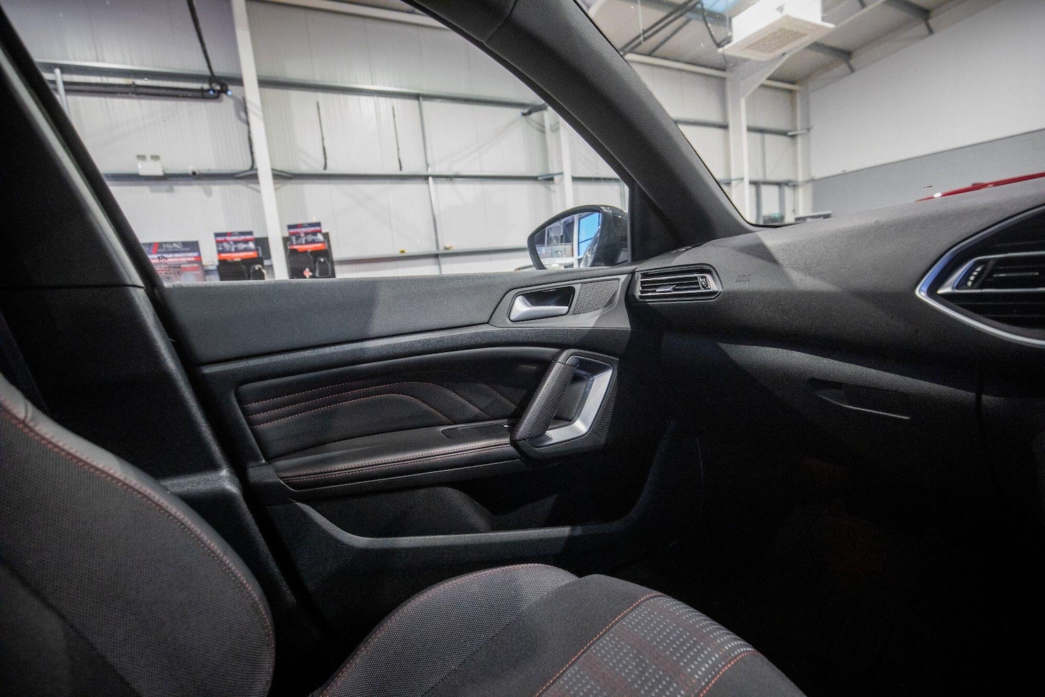 Used Peugeot 308 SW 2018 for sale - 77626017: Photo 34