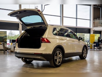 Used Volkswagen Tiguan 2018 for sale - 78382600: Photo