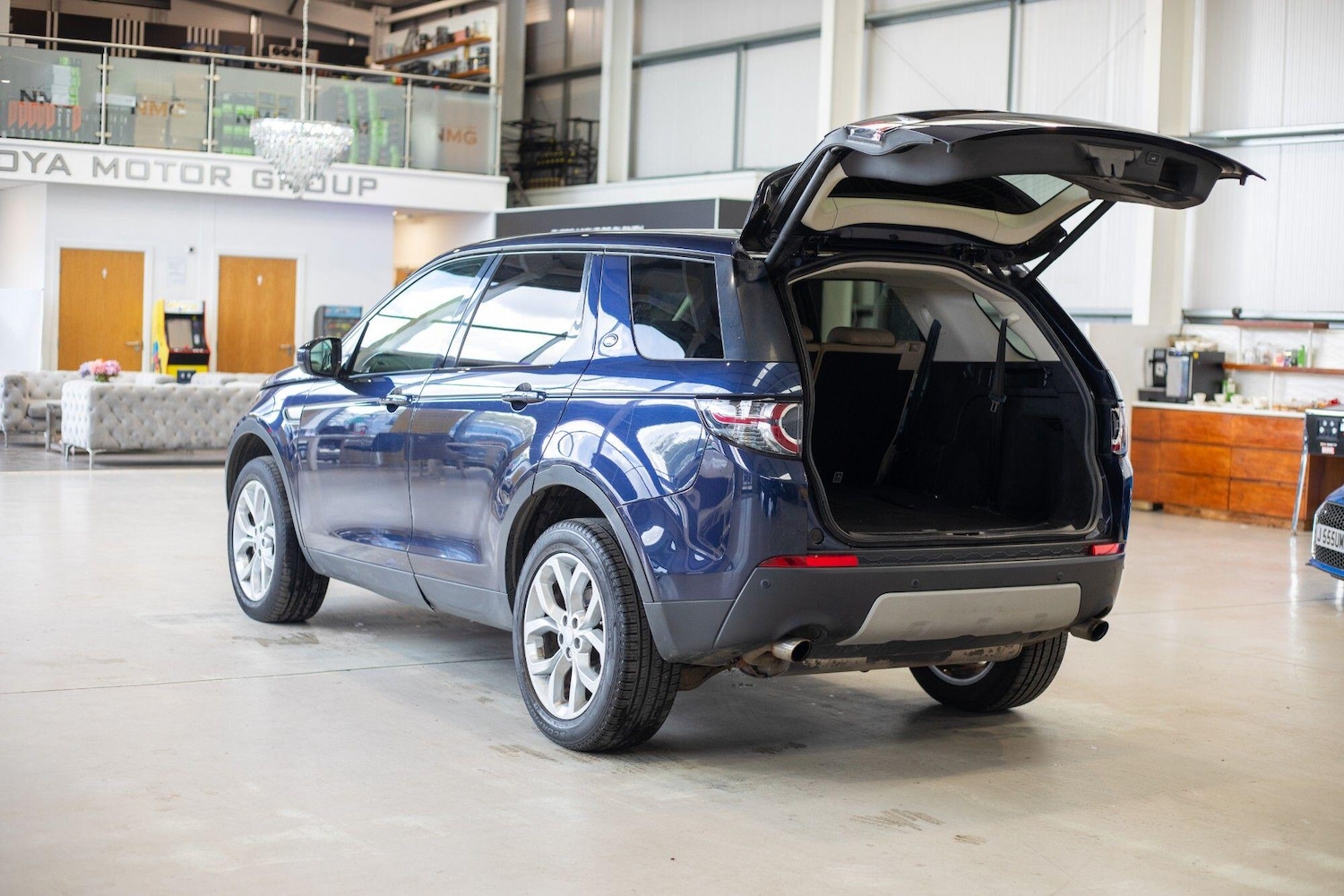 Used Land Rover Discovery Sport 2015 for sale - 76824020: Photo 35