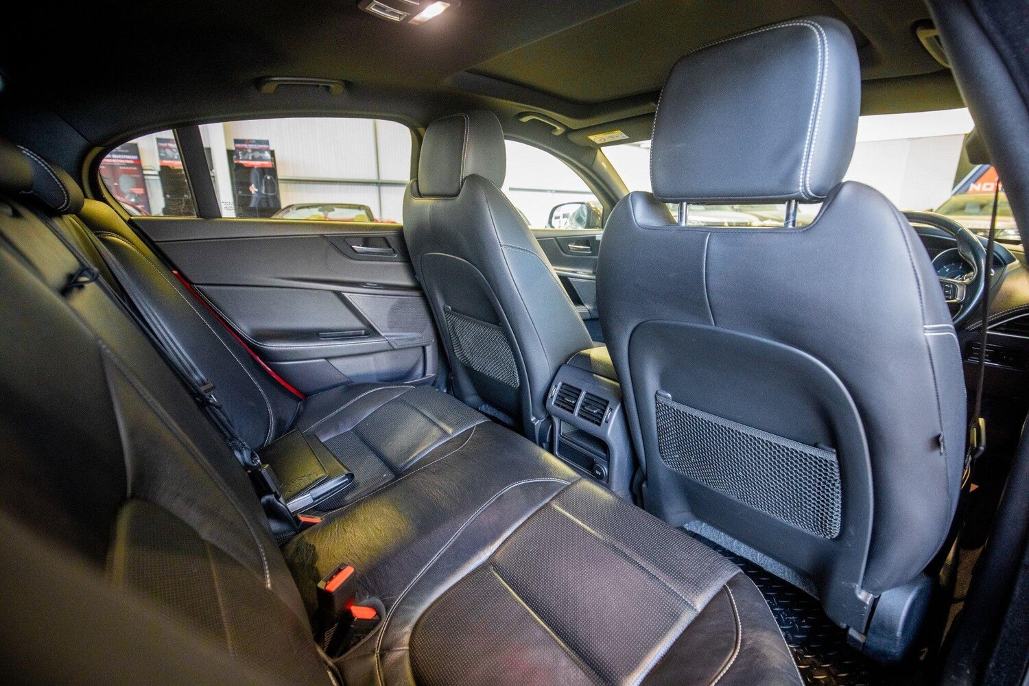 Used Jaguar XE 2016 for sale - 77358972: Photo 12