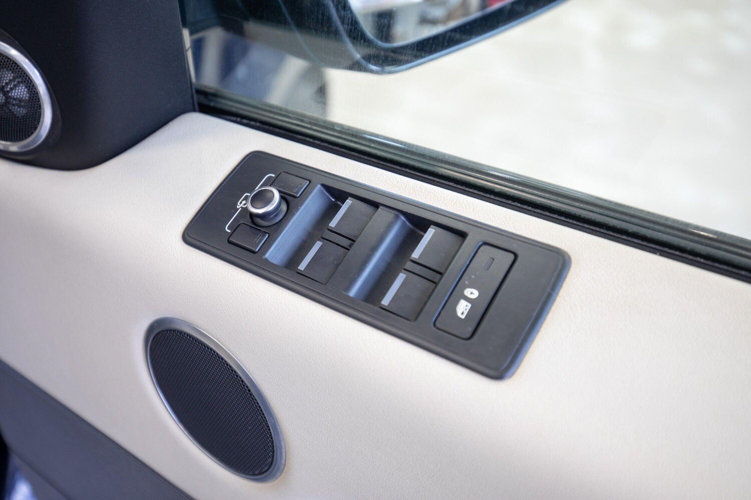 Used Land Rover Range Rover Sport 2017 for sale - 78062589: Photo 19