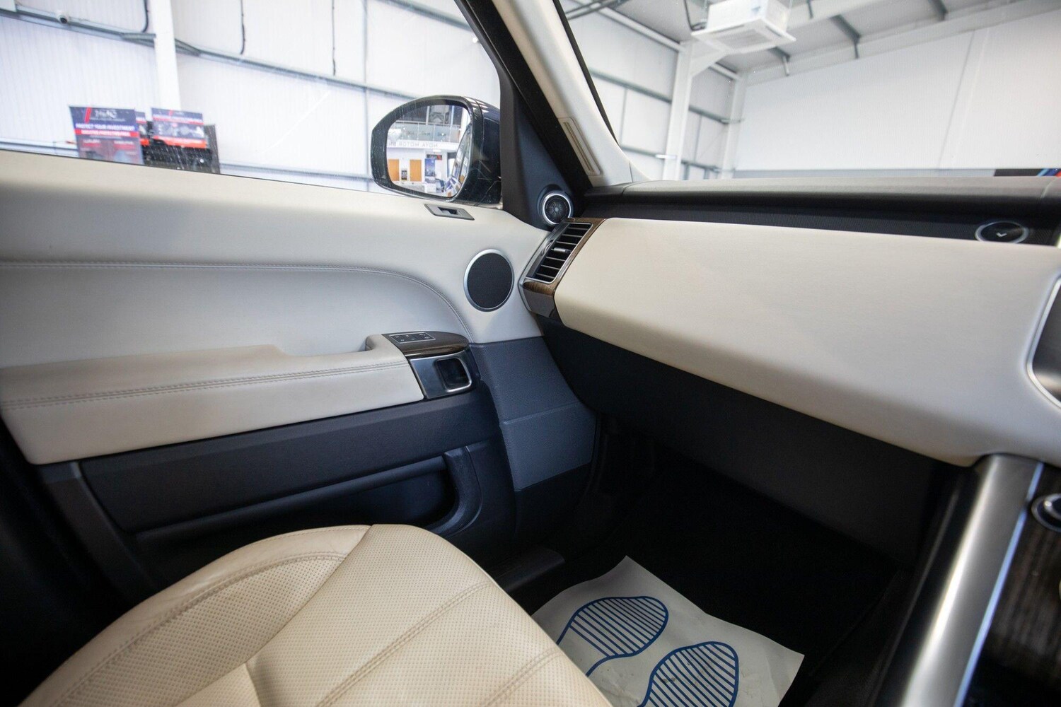 Used Land Rover Range Rover Sport 2017 for sale - 78062589: Photo 30