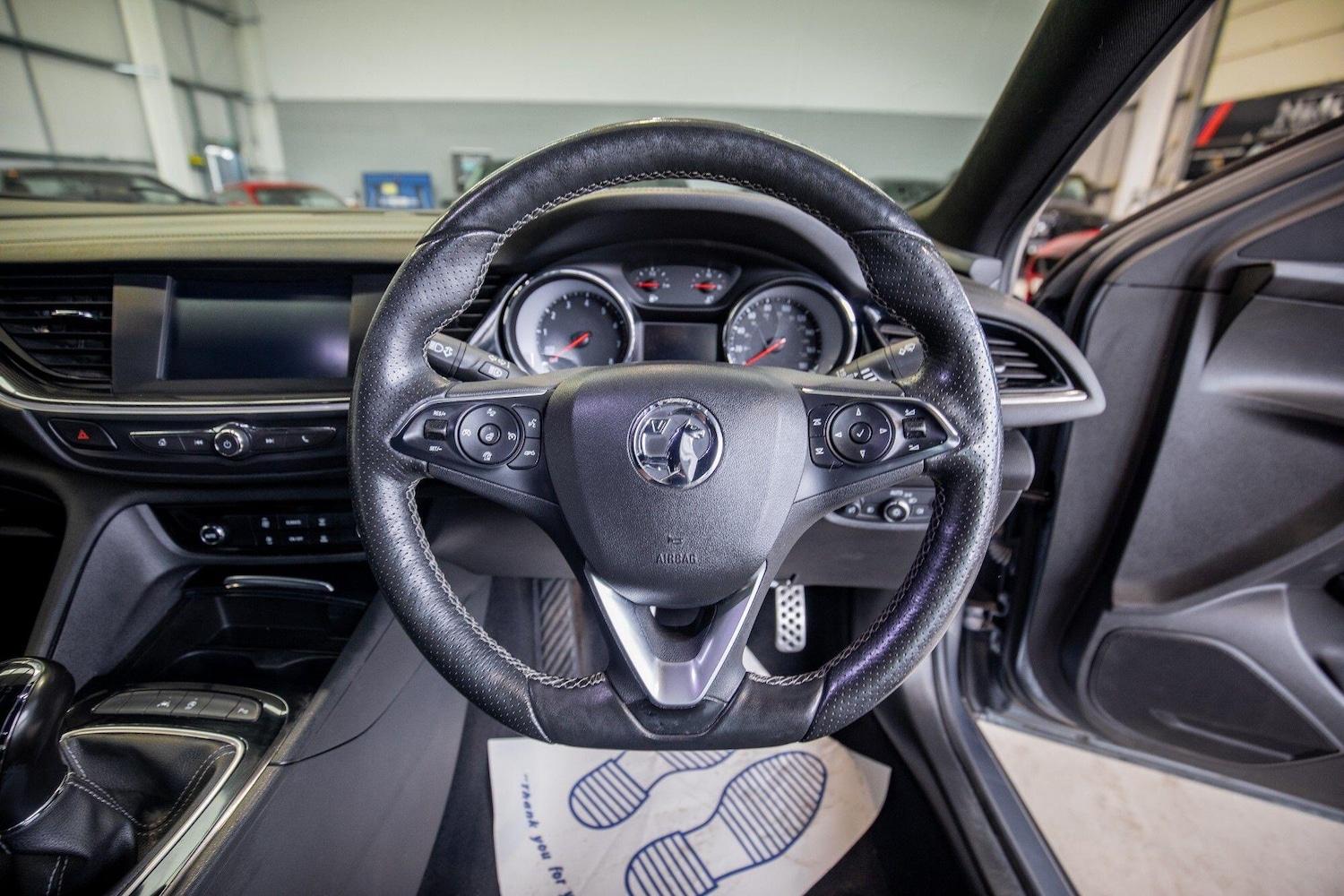 Used Vauxhall Insignia for sale - 76824620: Photo 2