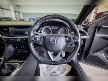 Used Vauxhall Insignia 2019 for sale - 76824620: Photo