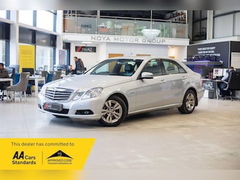 Used Mercedes-Benz E Class 2009 for sale - 76824469: Photo