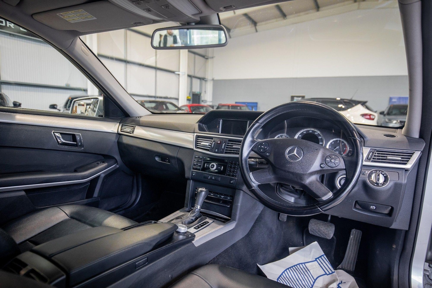 Used Mercedes-Benz E Class for sale - 76824469: Photo 2