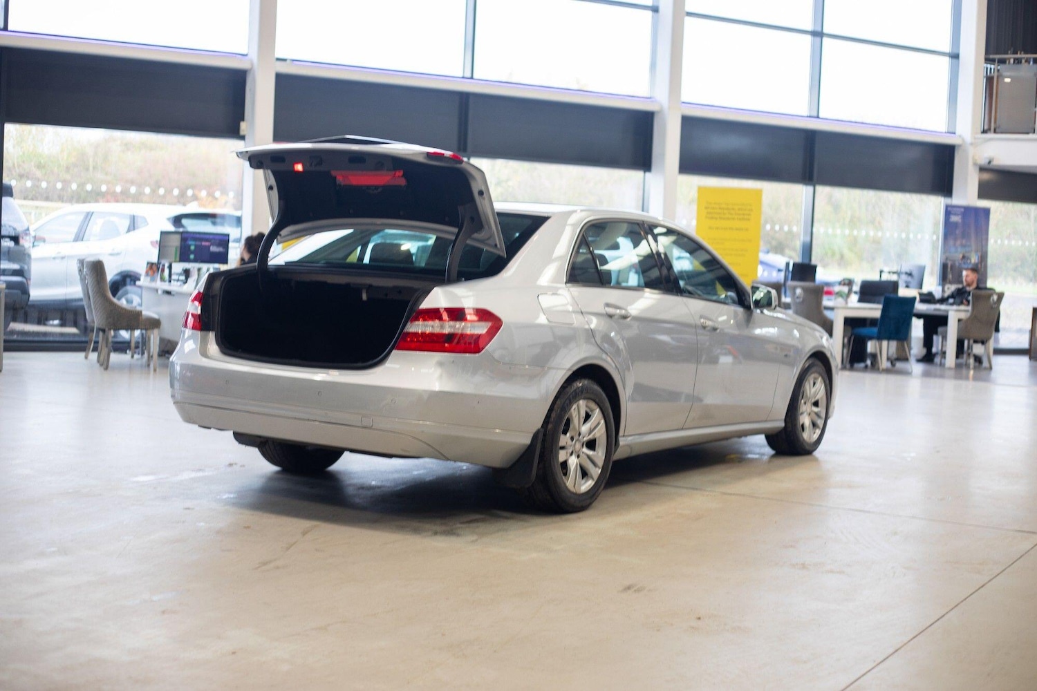 Used Mercedes-Benz E Class for sale - 76824469: Photo 44