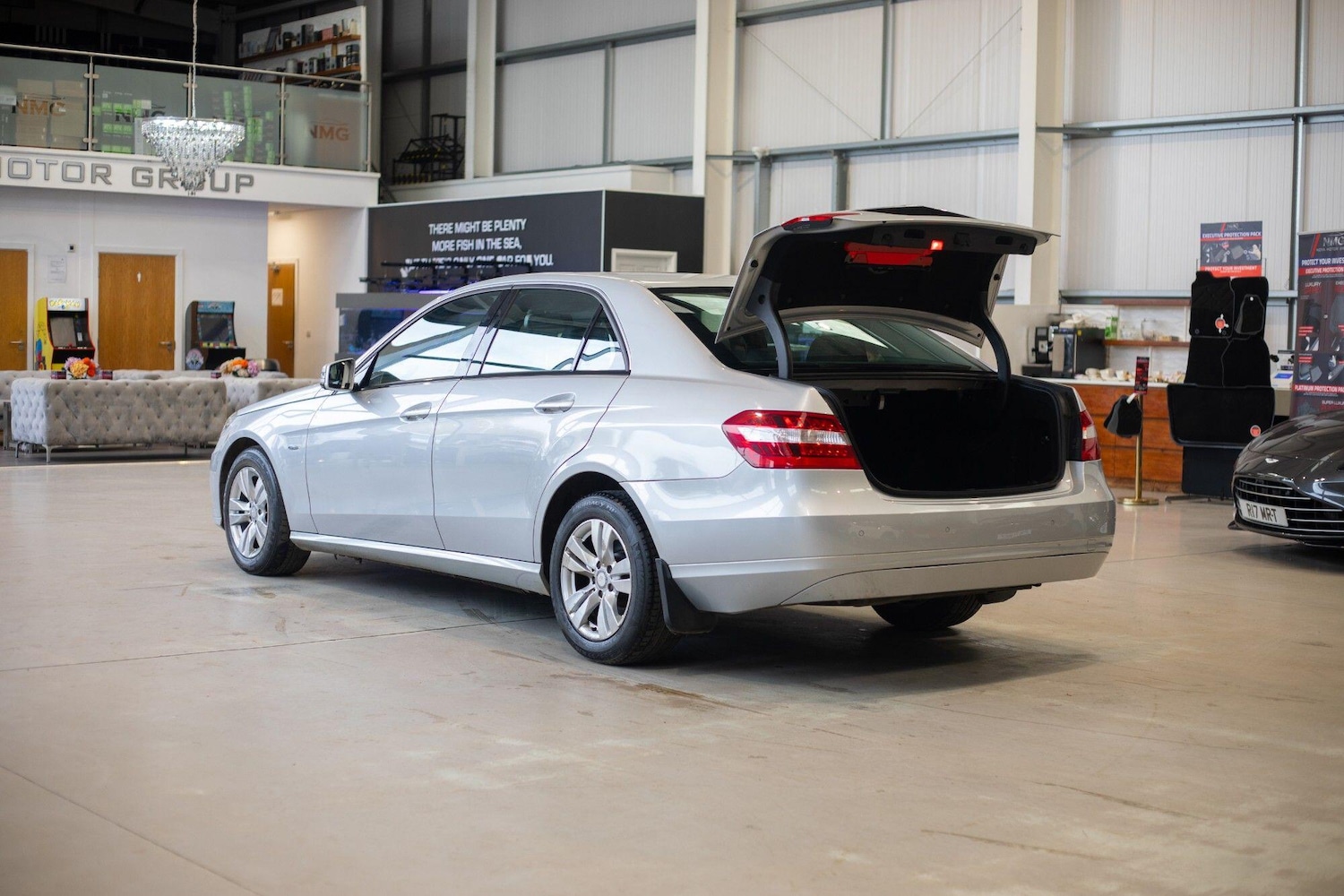 Used Mercedes-Benz E Class for sale - 76824469: Photo 46