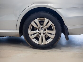 Used Mercedes-Benz E Class 2009 for sale - 76824469: Photo