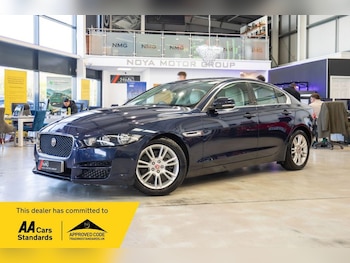 Used Jaguar XE 2017 for sale - 78287541: Photo