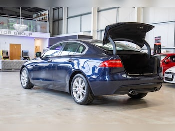 Used Jaguar XE 2017 for sale - 78287541: Photo