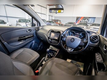 Used Renault Captur 2016 for sale - 78382244: Photo