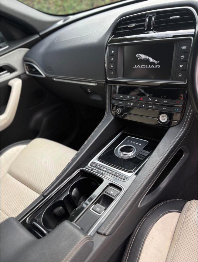 Used Jaguar F-Pace for sale - 77671040: Photo 4