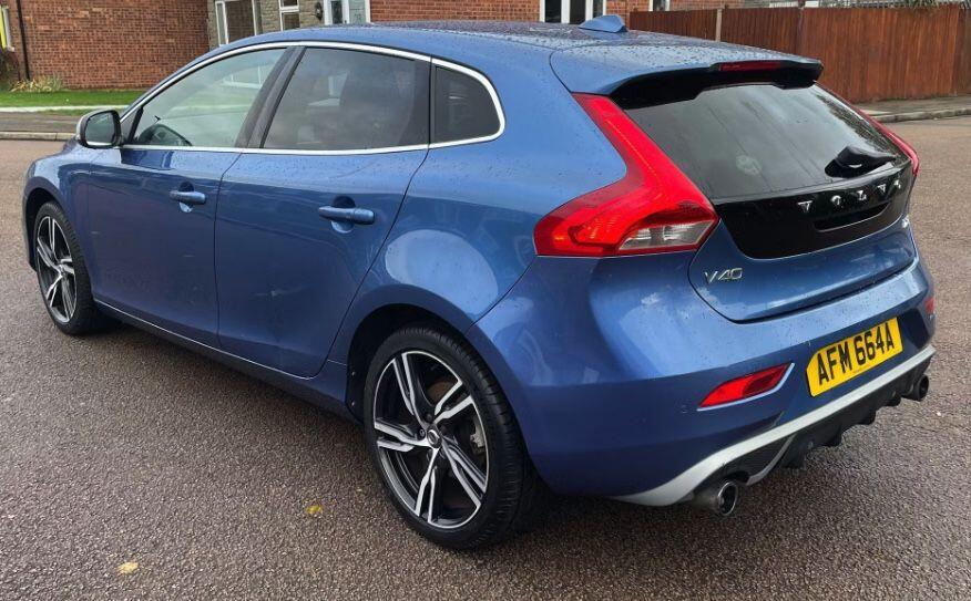 Used Volvo V40 2016 for sale - 77131121: Photo 2