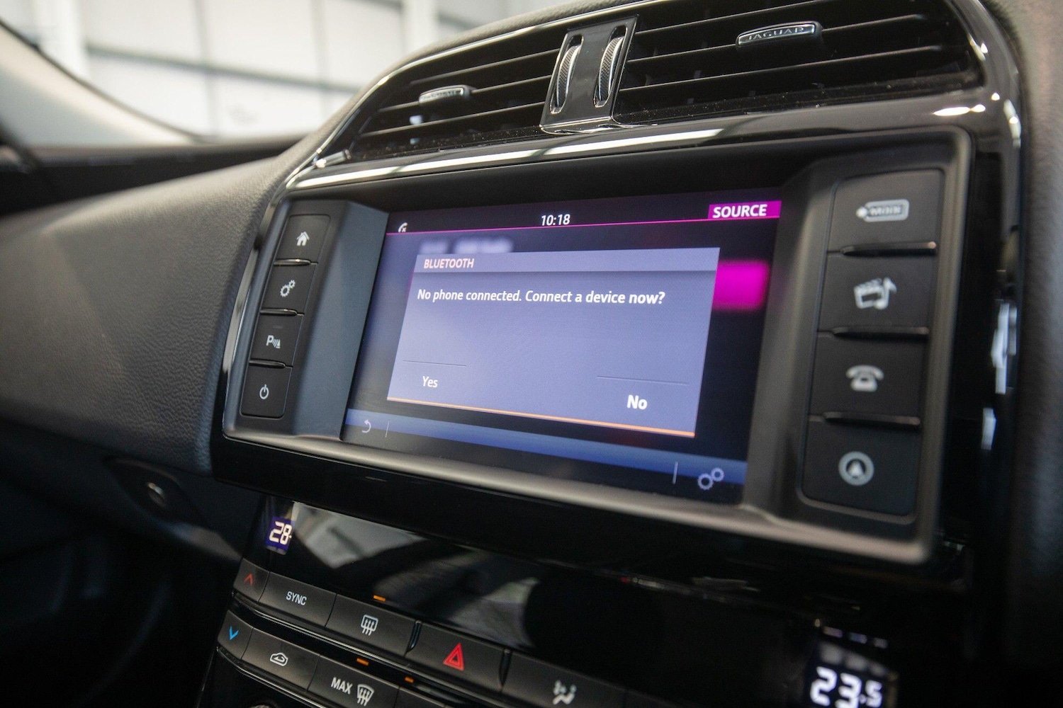 Used Jaguar XE 2017 for sale - 76824008: Photo 22