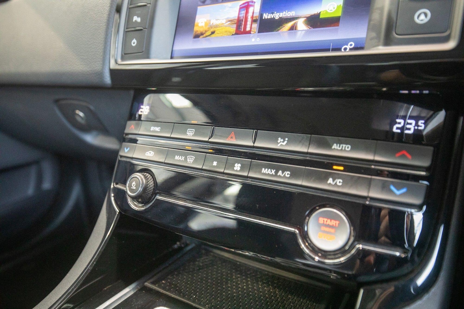 Used Jaguar XE 2017 for sale - 76824008: Photo 23