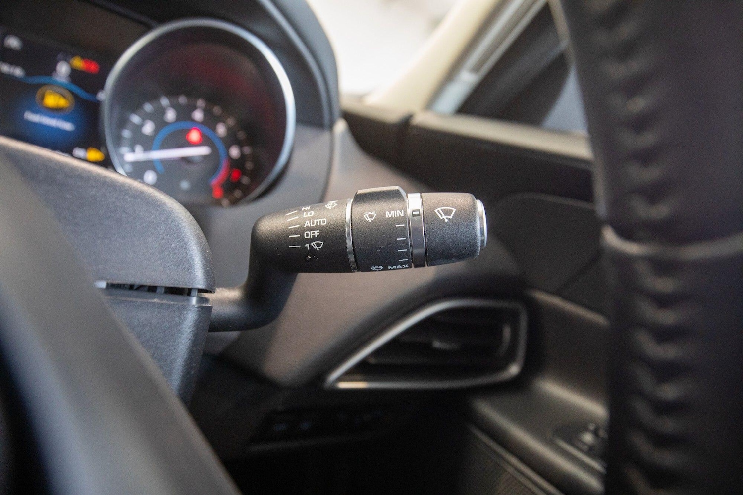 Used Jaguar XE 2017 for sale - 76824008: Photo 28