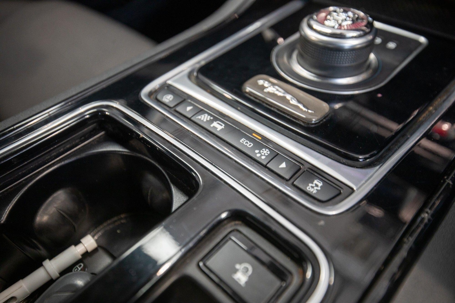 Used Jaguar XE 2017 for sale - 76824008: Photo 31