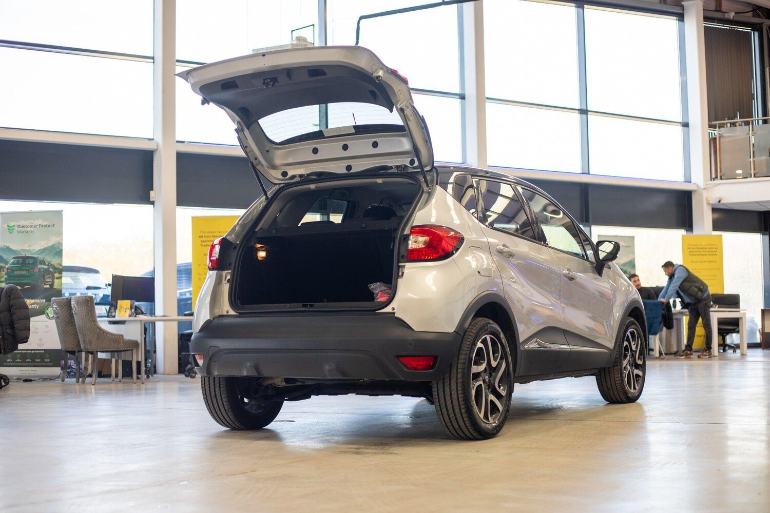 Used Renault Captur 2016 for sale - 77645890: Photo 39