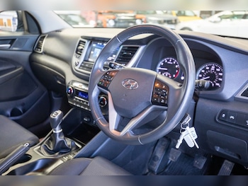 Used Hyundai TUCSON 2017 for sale - 78382489: Photo